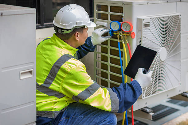 Professional Hvac technician working in Dublin, TX